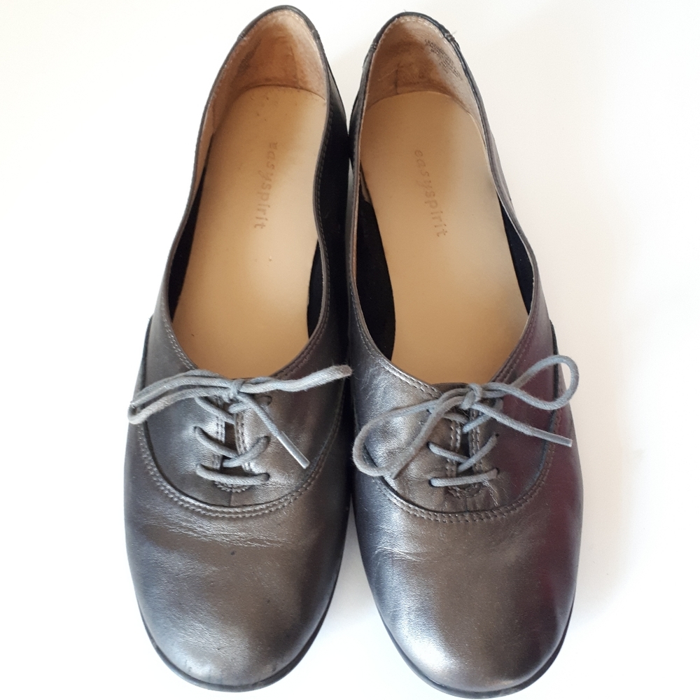 Easy Spirit Leather High Cut Laced Metallic Flats